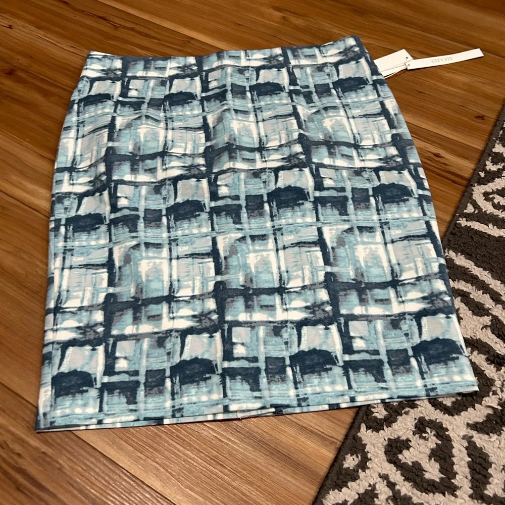 Dalia Blue and White Mini Pencil Skirt NWT Size 6